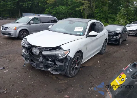 2021 Alfa Romeo Stelvio Ti/Ti Lusso/Ti Sport/Ti Sport Carbon из США, поврежденный, VIN ZASPAKBN0M7D03493